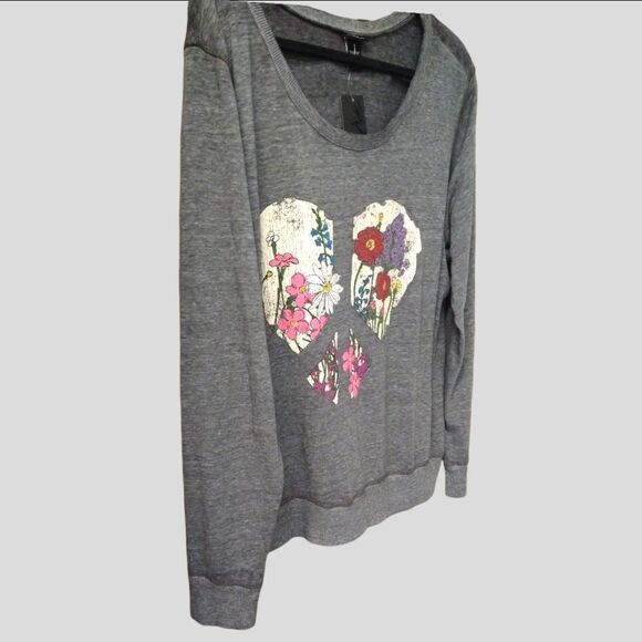 Torrid Plus Size Floral Broken Heart Sweater/Top. - Picture 3 of 10